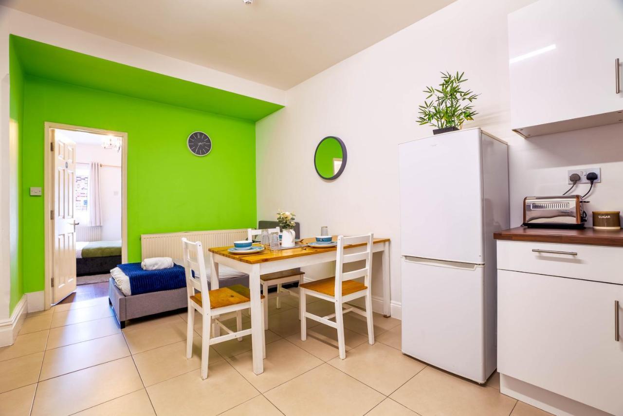 090 Beautiful 1 Bedroom Flat Near Luton Town And Station Exterior photo